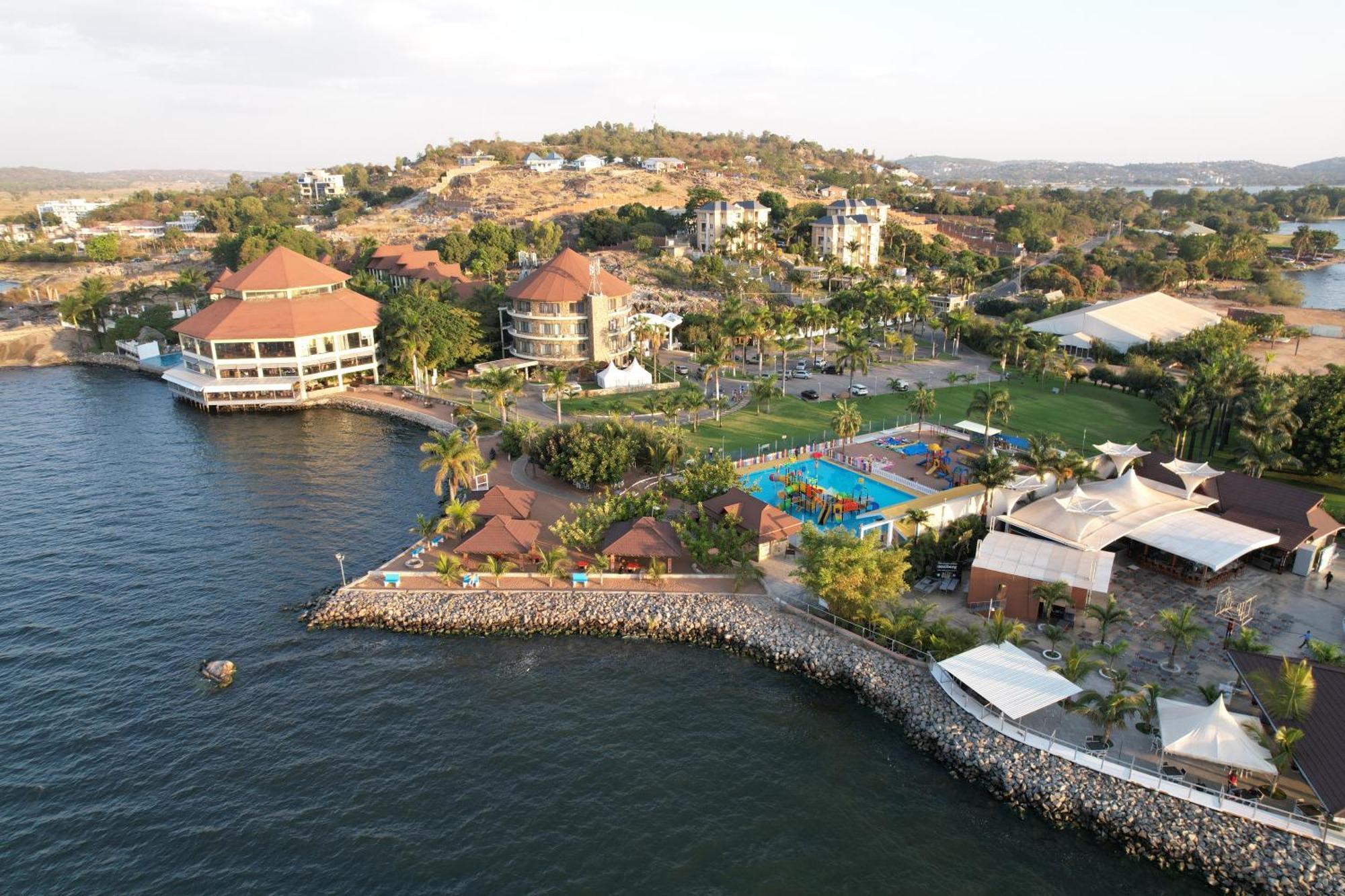 Malaika Beach Resort Mwanza Esterno foto